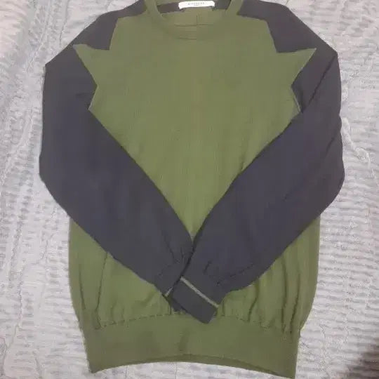 [BUNJANG] Givenchy Knit Sweater / 지방시 니트