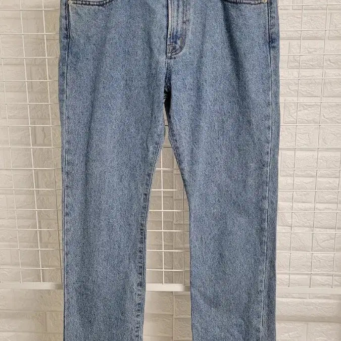 [BUNJANG] thisisneverthat Straight Leg Jeans Medium Wash M / [M]thisisneverthat디스이즈네버댓 중청 스트레이트 청바지 M