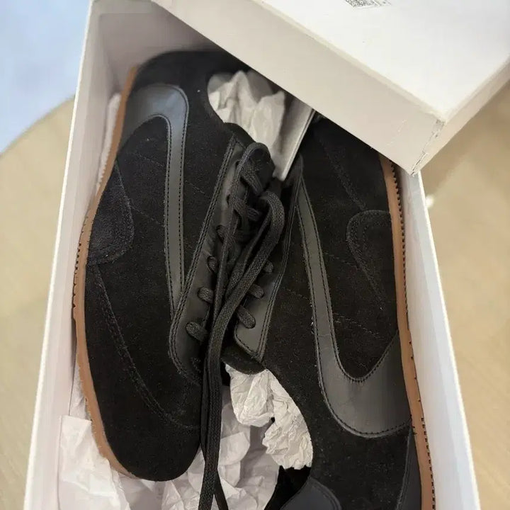 [BUNJANG] COS Minimalist Suede Basket Sneakers / COS 코스 미니멀리스트 스웨이드 바스켓 스니커즈