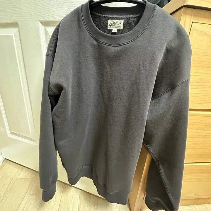 [BUNJANG] Bronson Sweatshirt - Size M / 브론슨 맨투맨