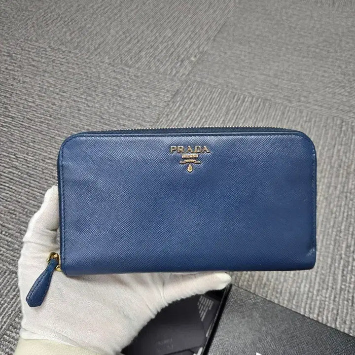 [BUNJANG] Prada Saffiano Zip-Around Long Wallet / [특가][정품] 프라다 사피아노 지퍼돌이 장지갑