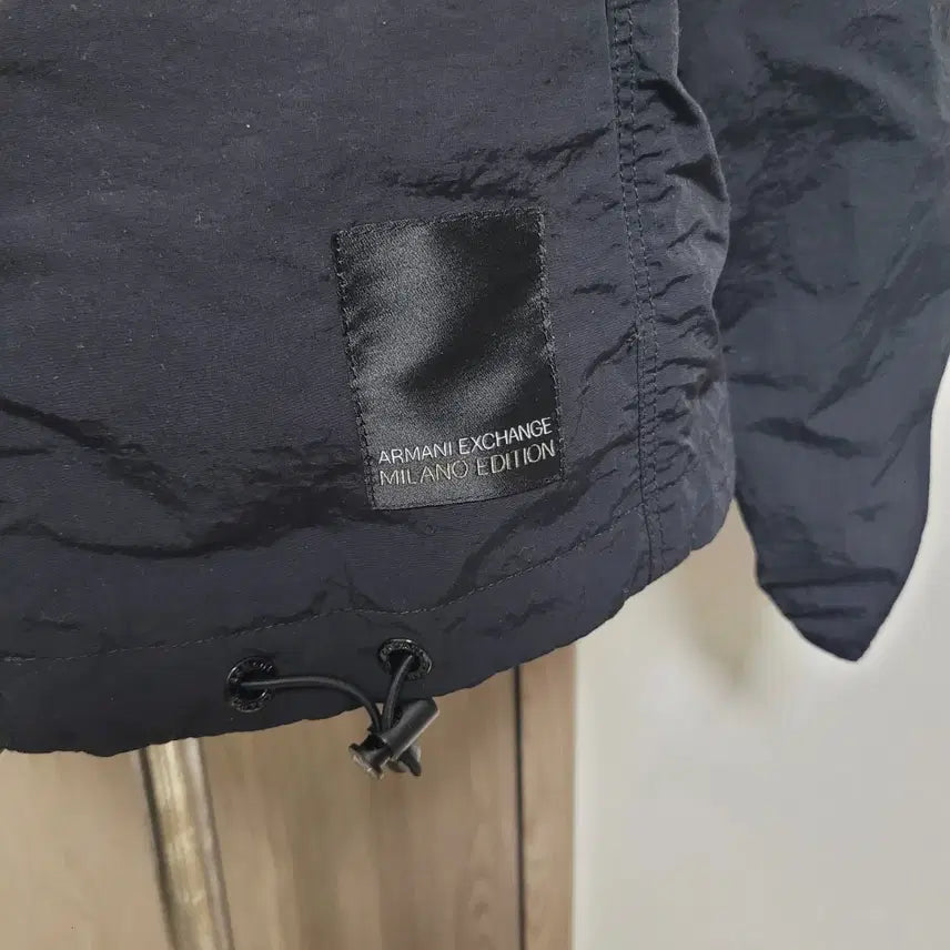 [BUNJANG] Armani Exchange Hooded Windbreaker Jacket Black / 아르마니 익스체인지 후드 바람막이 블랙
