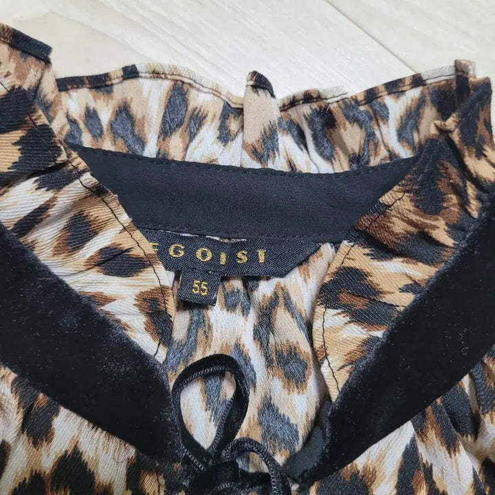 [BUNJANG] Egoist Leopard Blouse / 에고이스트 레오파드  블라우스