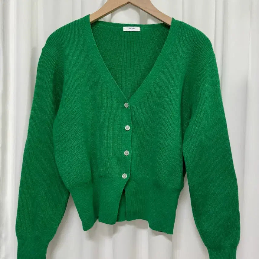 [BUNJANG] Vivid Green V-Neck Cardigan / 그린 브이넥 가디건