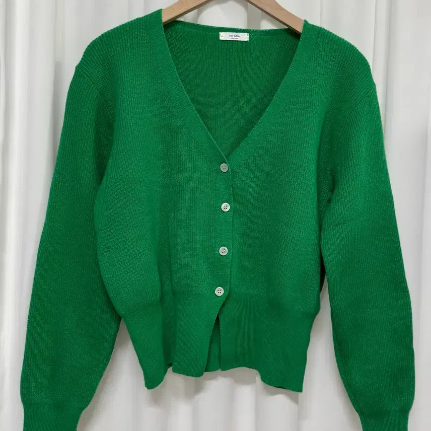 [BUNJANG] Vivid Green V-Neck Cardigan / 그린 브이넥 가디건