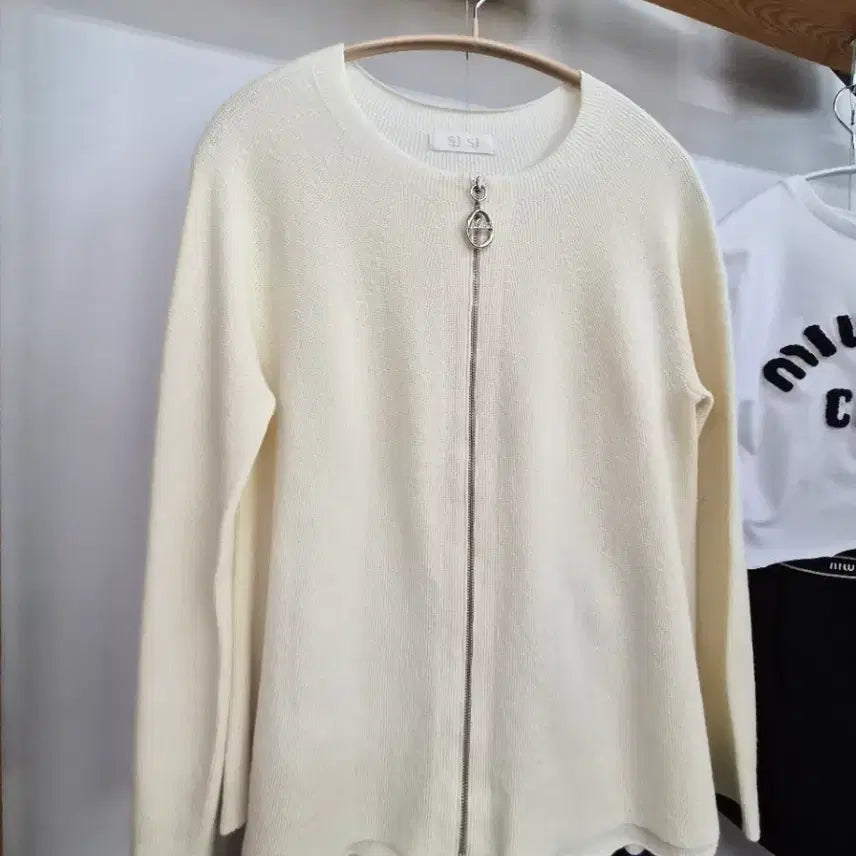 [BUNJANG] SJSJ Cardigan &amp; Dot Flare Skirt / SJSJ 집업 가디건.도트언발 플레어 스커트
