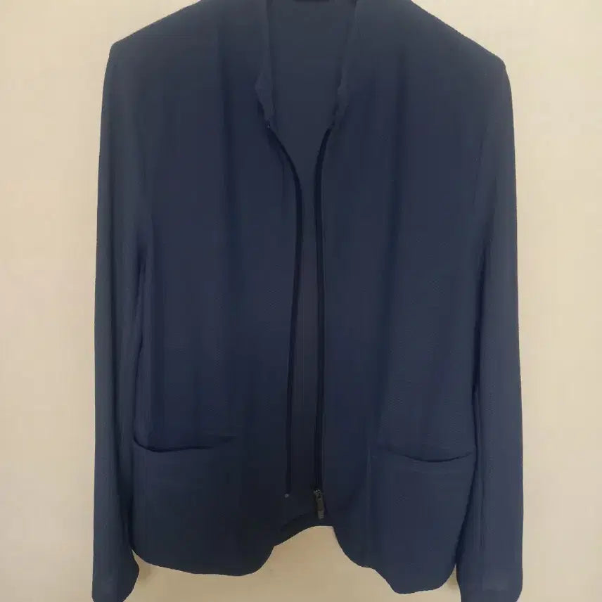 [BUNJANG] Emporio Armani Collezione Spring/Summer Nylon Windbreaker Jacket Navy / 알마니꼴레지오니 봄,여름 자켓 100~날씬105