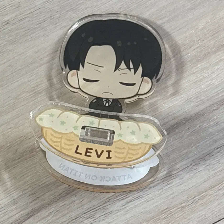 [BUNJANG] Attack on Titan Levi Sleeping Ver. Acrylic Stand / 진격의 거인 진격거 오야스미 조사병단 리바이 sd 아크릴