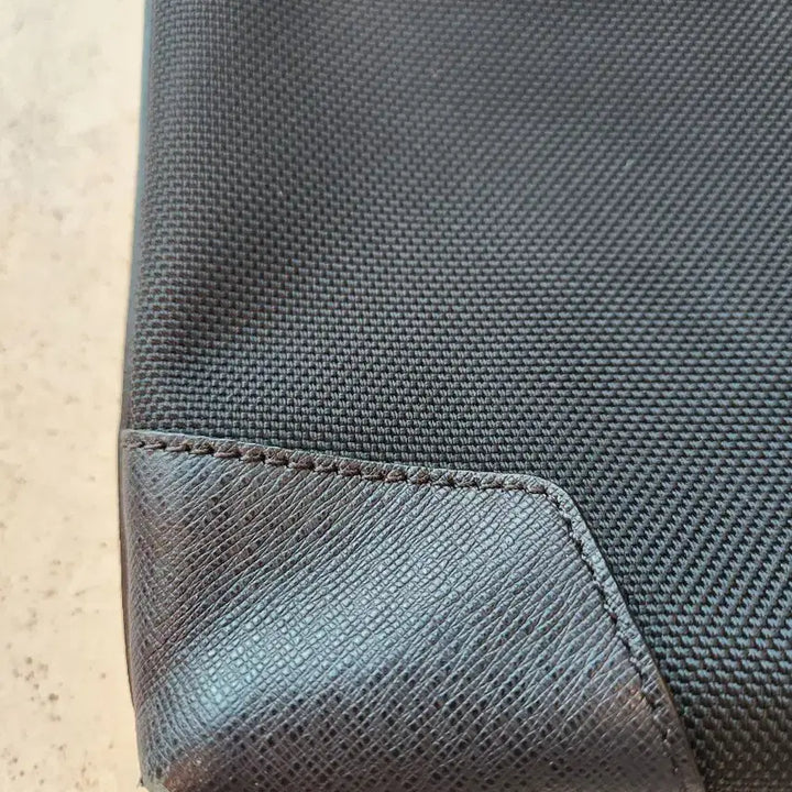 [BUNJANG] Beanpole Unisex Crossbody Bag / 빈폴)크로스백.남녀공용.