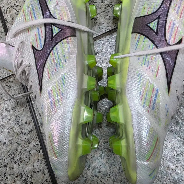 [BUNJANG] Mizuno Alpha 2 MD 265mm Soccer Cleats / 미즈노 알파2 MD 265미리 판매