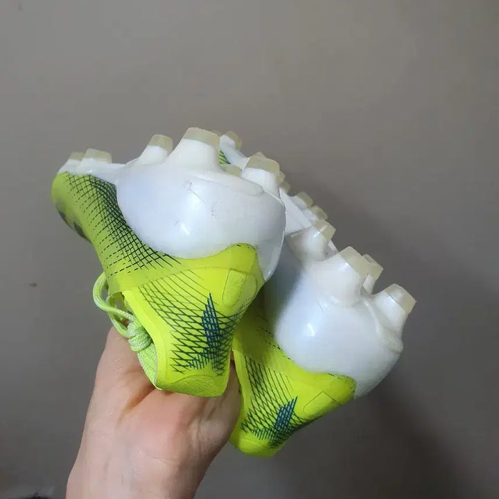[BUNJANG] Adidas Ghosted.1 HG Soccer Cleats / 아디다스고스티드.1 hg 265