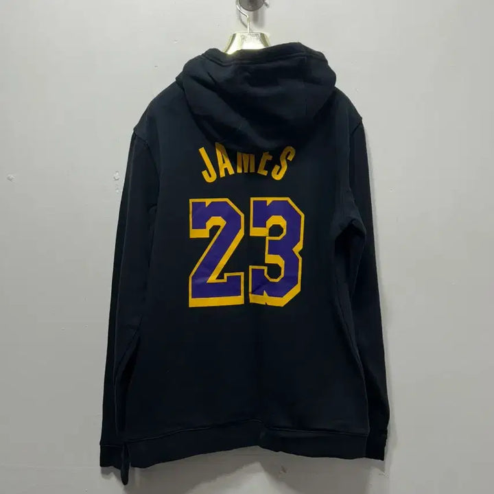 [BUNJANG] 나이키 NBA 콜라보 후드티 레이커스 후드티 23번 블랙 M / 나이키 NBA 콜라보 후드티 레이커스 후드티 23번 블랙 M