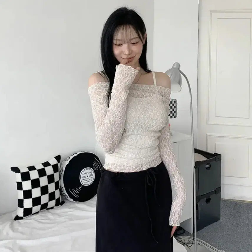 [BUNJANG] (세트) 오프숄더 여리핏 봄데이트 플라워 레이스 벚꽃 블라우스 나시 / (세트) 오프숄더 여리핏 봄데이트 플라워 레이스 벚꽃 블라우스 나시