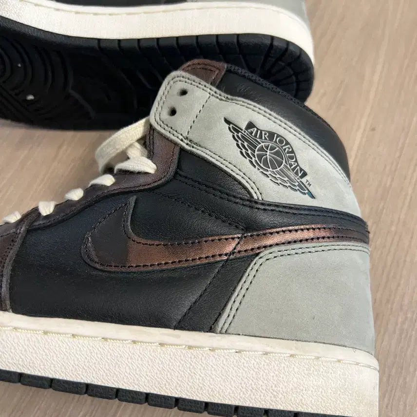 [BUNJANG] Nike Air Jordan 1 Retro High OG Rust Shadow Sneakers (Size 285) / 나이키 조던 1 레트로 하이 OG 러스트 쉐도우 285