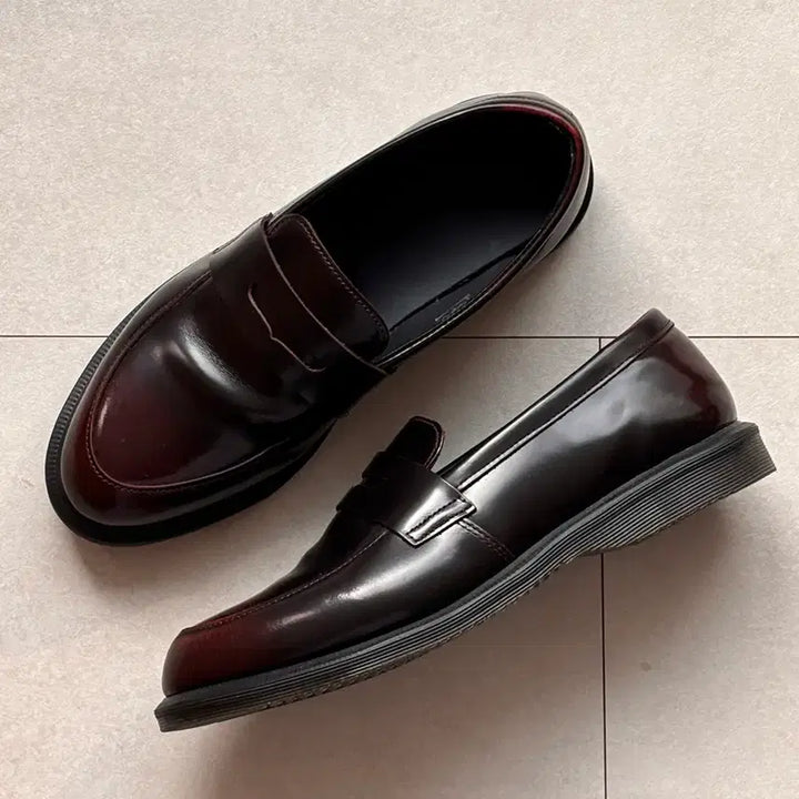 [BUNJANG] Dr. Martens Temara Burgundy High Shine Penny Loafer UK 9 / 280mm / 닥터마틴 페니로퍼 테마라 UK9/280 - 버건디