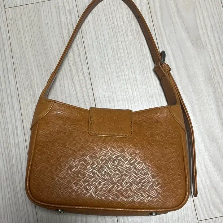 [BUNJANG] Minitmute Baton Micro Camel Handbag / 미닛뮤트 바톤 마이크로 카멜