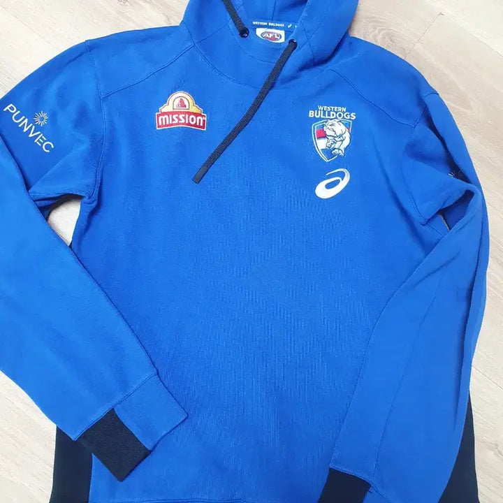 [BUNJANG] Asics Western Bulldogs Pullover Hoodie / 아식스 afl웨스턴 불독스 후드티