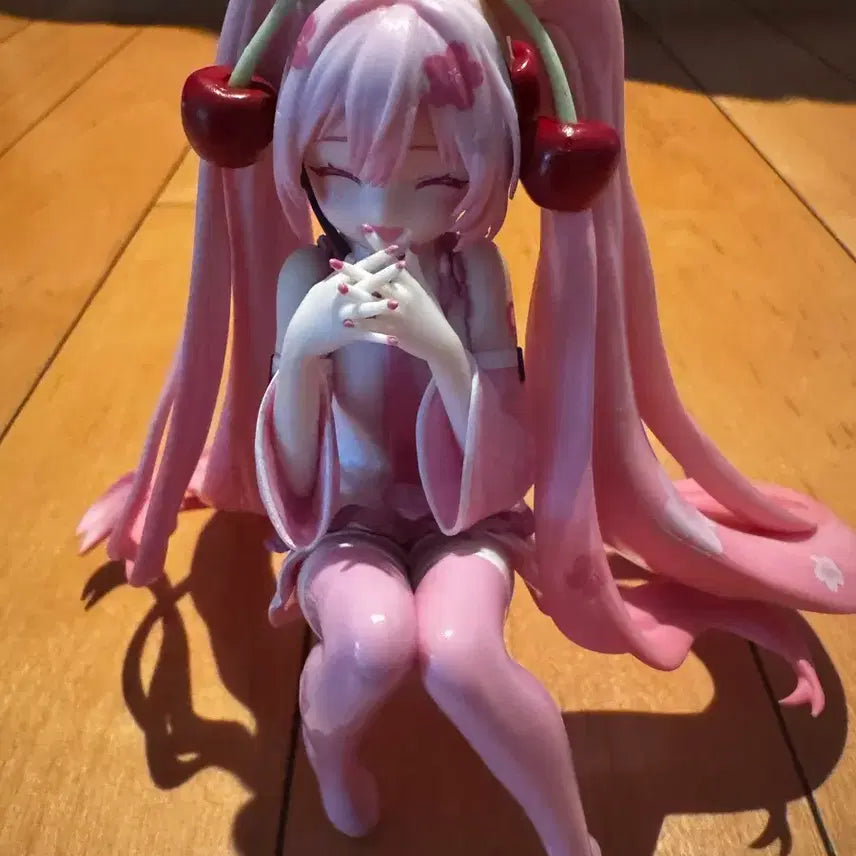 [BUNJANG] Huru Sakura Miku Figure / 2023 후루 사쿠라 미쿠 누들스토퍼 눈웃음 박스 X