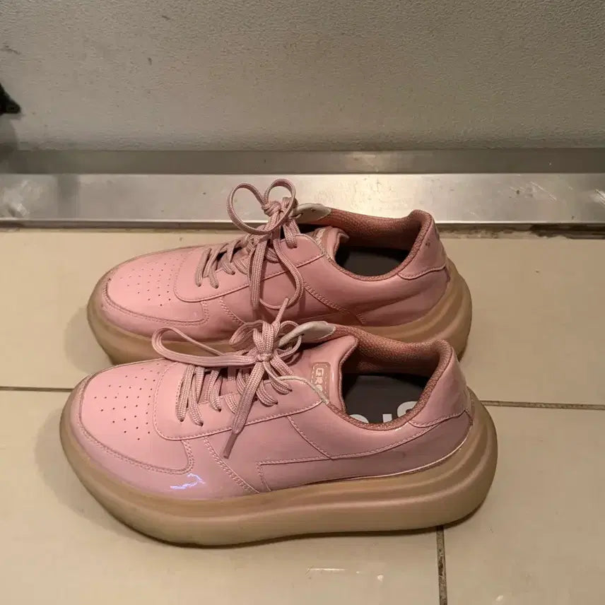 [BUNJANG] Grounds Sneakers / 그라운즈 운동화