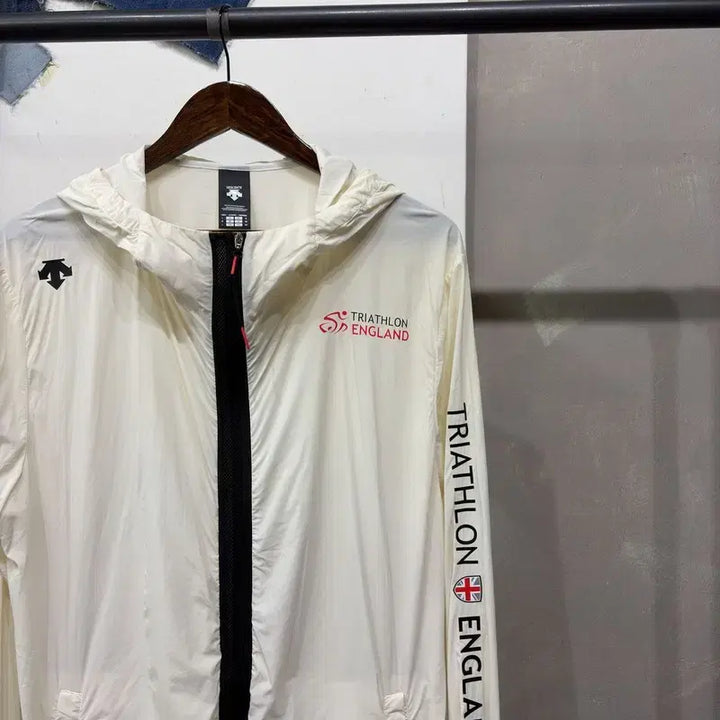 [BUNJANG] Descente Casual Windbreaker Jacket / (105) 데상트 운동 캐주얼 홑겹 봄 바람막이 자켓