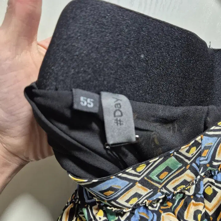 [BUNJANG] Day1 Pattern Midi Skirt / (세일)(새상품)Day1 패턴 스커트