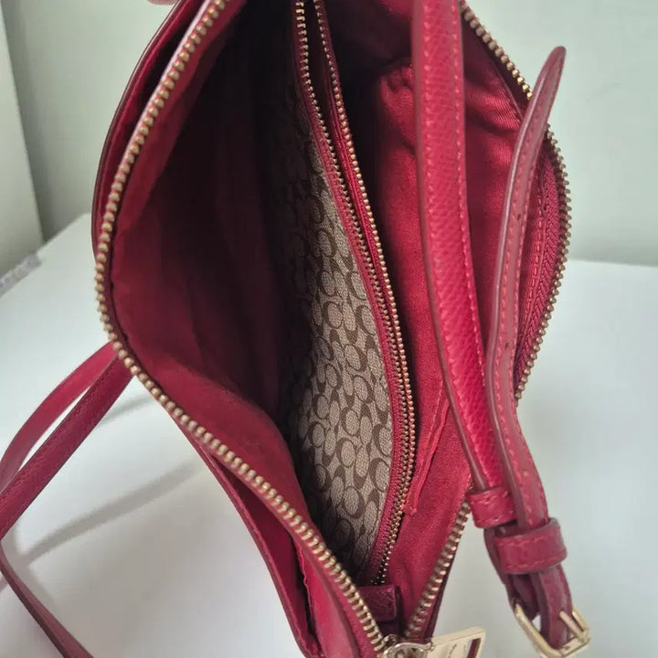 [BUNJANG] Coach Red Crossbody Bag / 코치 레드 크로스백 가방