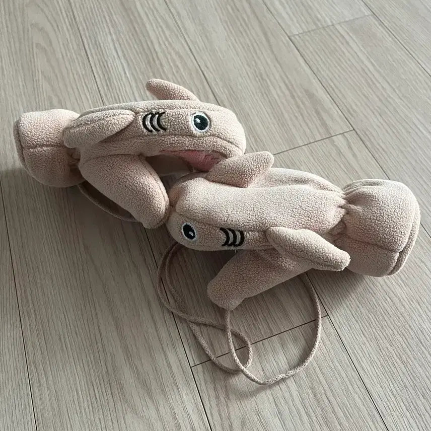 [BUNJANG] Baby Shark Mitten Gloves / 아기 상어 벙어리 장갑