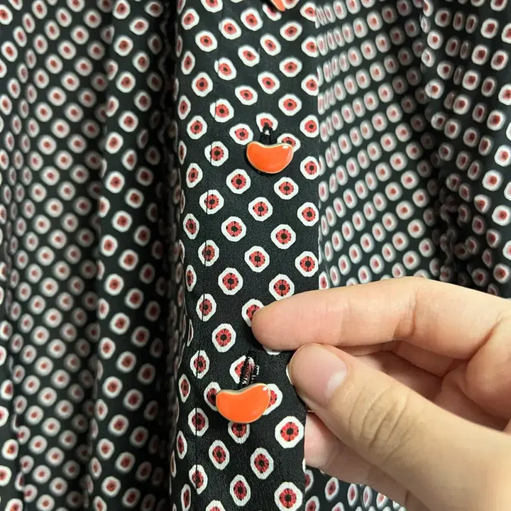 [BUNJANG] VALENCIA Blouse 55 / 발렌시아 VALENCIA 블라우스 55