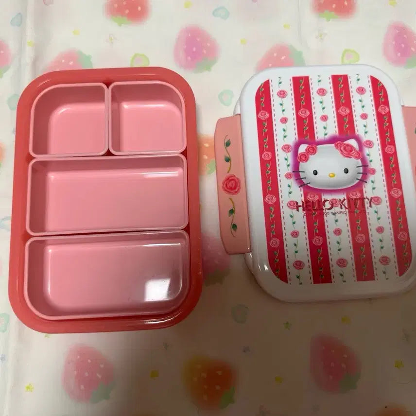 [BUNJANG] Hello Kitty Rose Lunch Box / 장미키티 도시락 보관함 고전키티 도시락
