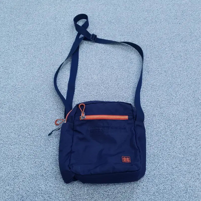 [BUNJANG] Kolon Crossbody Bag / [] 코오롱 크로스백 가방