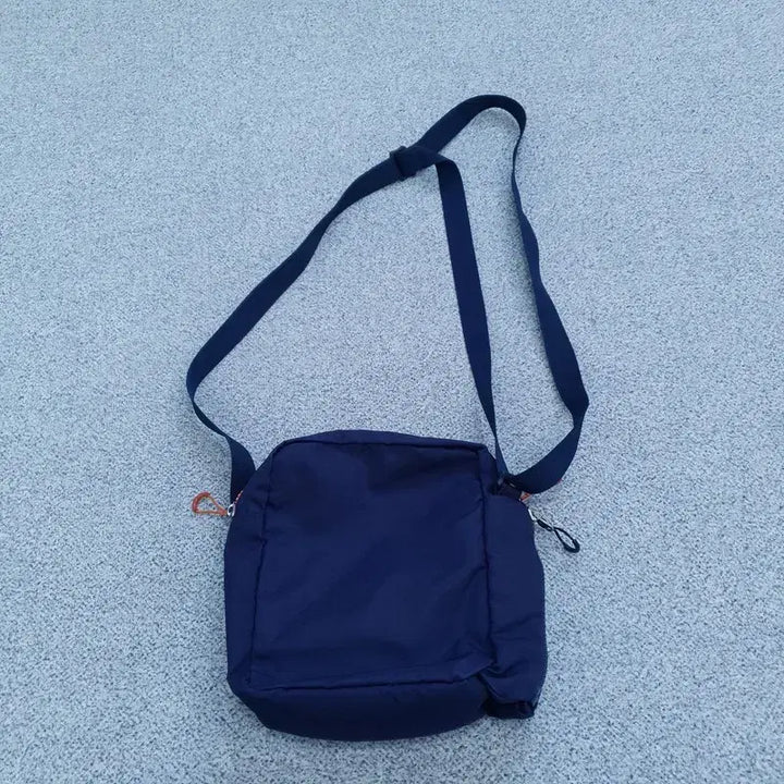 [BUNJANG] Kolon Crossbody Bag / [] 코오롱 크로스백 가방