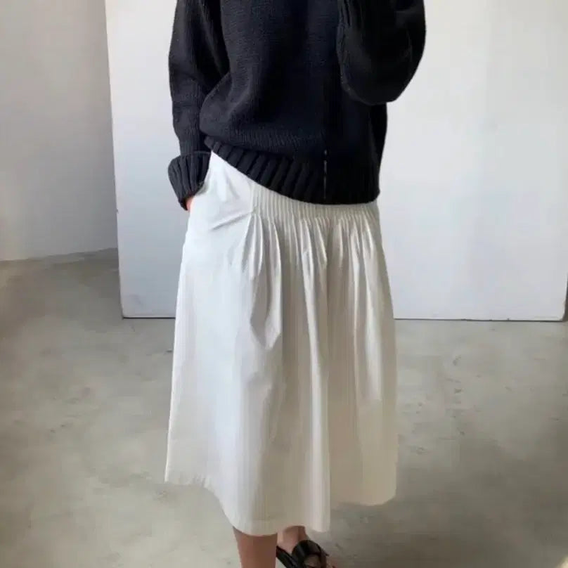 [BUNJANG] LOUNGE Pintuck Skirt Ivory S / LOUNGE 라운지 핀턱 스커트 아이보리 S