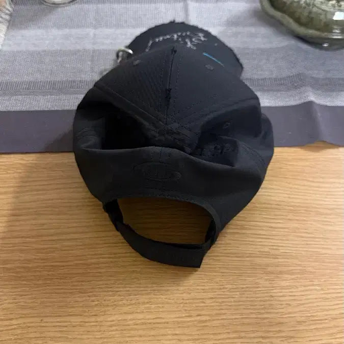 [BUNJANG] Balenciaga Britney Spears Piercing Cap / Balenciaga 발렌시아가 브리트니 피어싱 캡