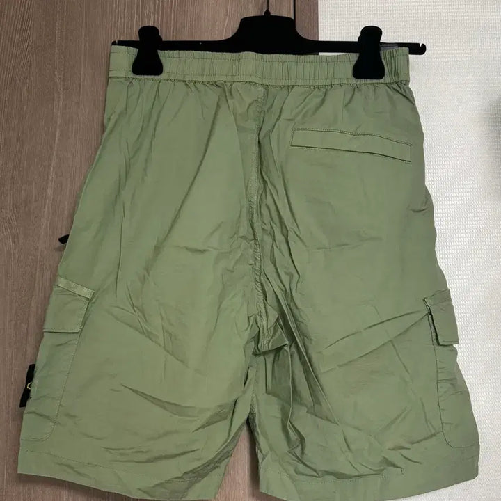 [BUNJANG] Stone Island Cargo Shorts Green / 스톤아일랜드 카고 반바지 그린