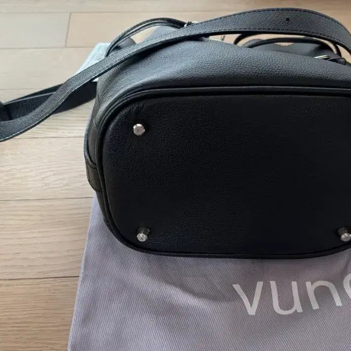[SOLD OUT] 분크 퍼펙 포춘 버킷 숄더백 M 블랙