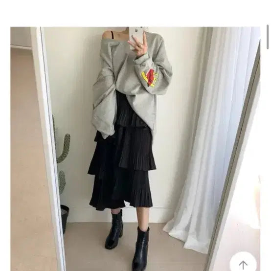 [BUNJANG] Unbalanced Pleated Long Skirt / [새상품급인데 반값] 캉캉 플리츠 언발 밴딩 롱 스커트 (블랙, 베이지)