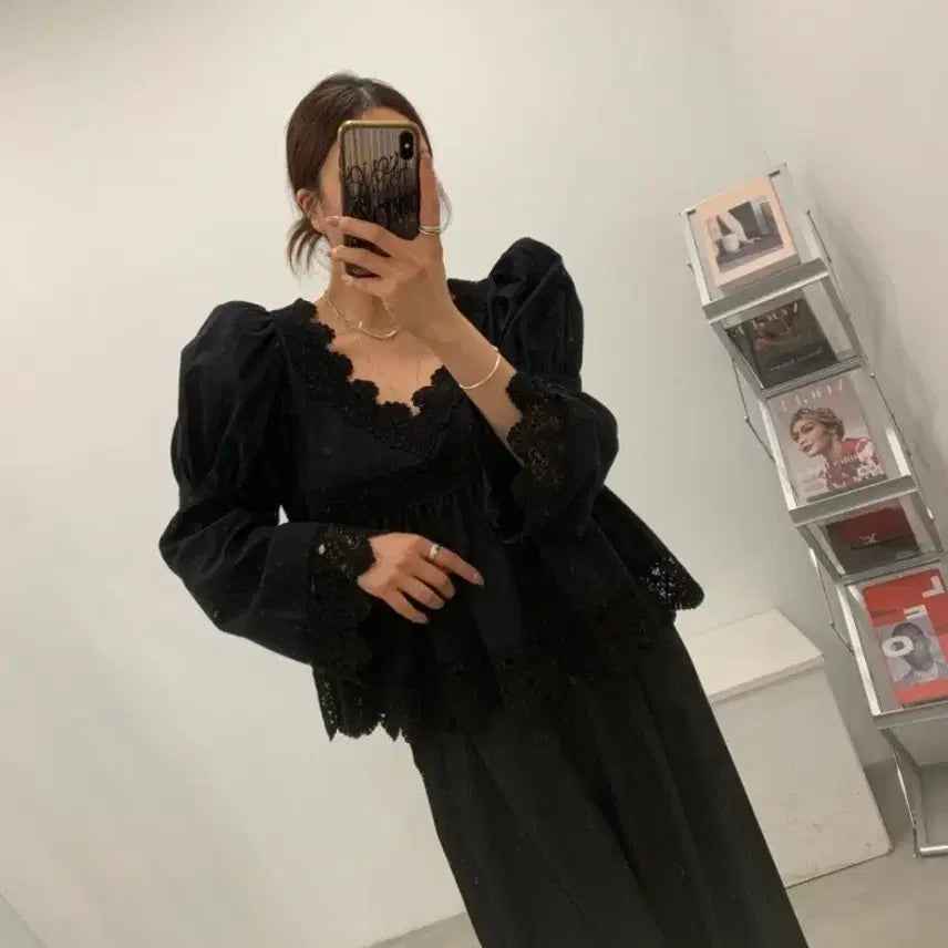 [BUNJANG] Bell201 Ethnic Puff Blouse Black / 벨201 에스닉 퍼프 블린우스