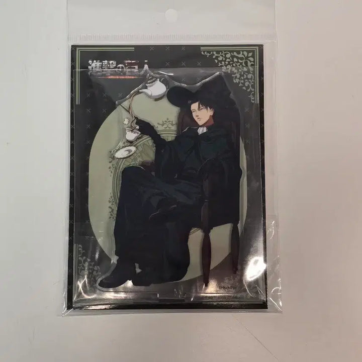 [BUNJANG] Attack on Titan Levi Wizard Style Acrylic Stand (Sealed) / [미개봉] 진격의 거인 마법사풍 리바이 아크릴스탠드