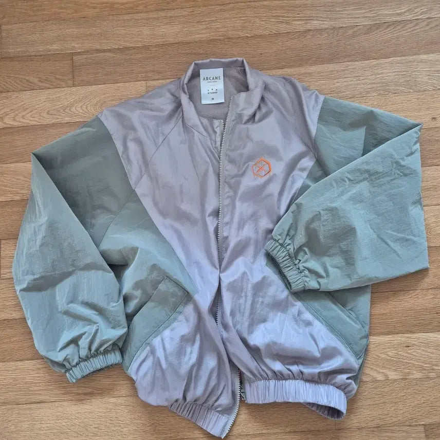 [BUNJANG] IAB Studio Arcane Windbreaker Jacket M / 아이앱 아케인 바람막이 자켓 M