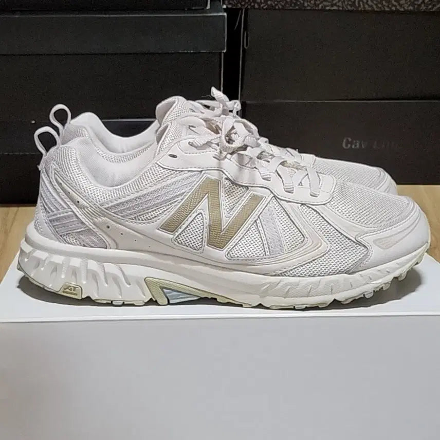 [BUNJANG] New Balance 410v5 Wide Ivory / 280 뉴발란스 410v5 와이드 아이보리