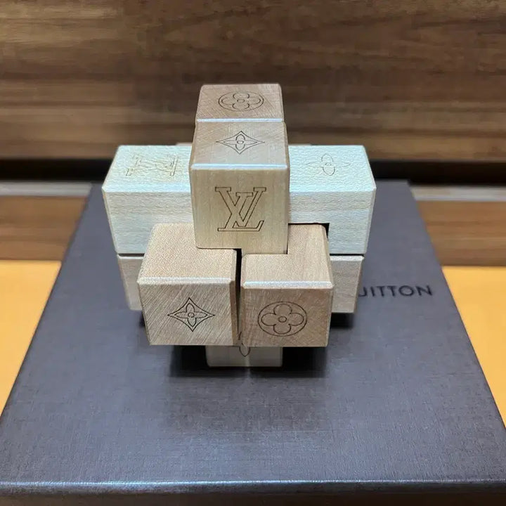[BUNJANG] Louis Vuitton Puzzle Cube Objet / 루이비통 퍼즐 큐브 오브제 판매합니다