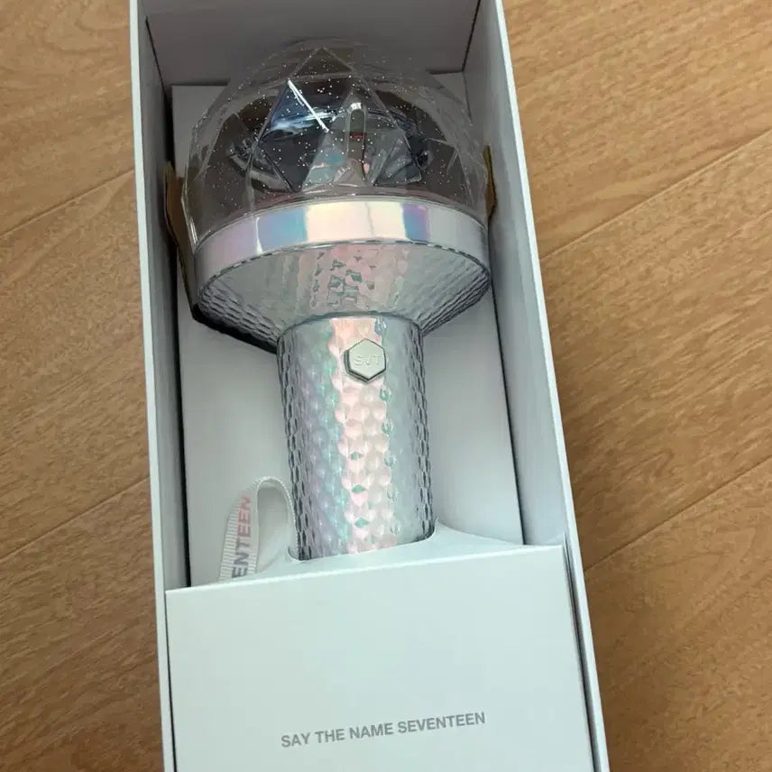 [SOLD OUT] 세븐틴 공식 응원봉 ver.2 뉴럿봉