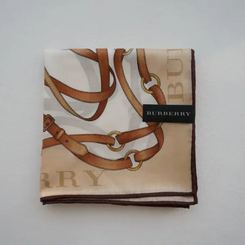[BUNJANG] Burberry Large Ribbon Handkerchief / 버버리 리본 대형 손수건