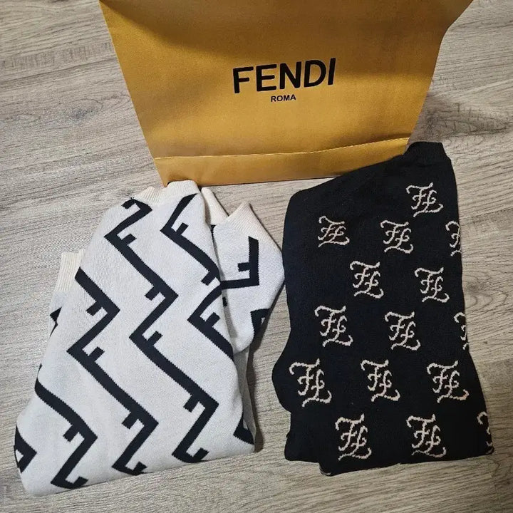 [BUNJANG] Fendi Knit Sweater / 펜디 니트