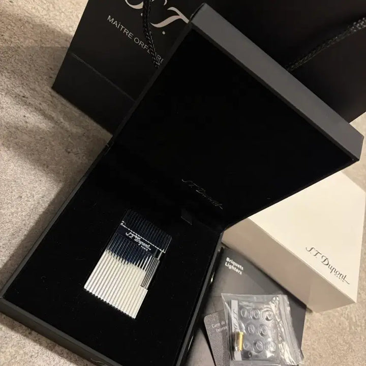 [BUNJANG] Dupont Line 2 Silver Lighter / 듀퐁라이터 라인2 은장 새상품
