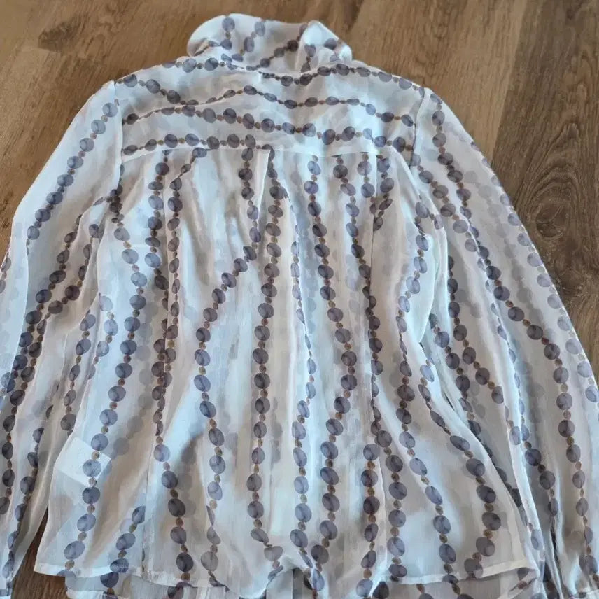 [BUNJANG] 2ME Ribbon Blouse Patterned Shirt / 2ME 리본 블라우스 패턴 셔츠