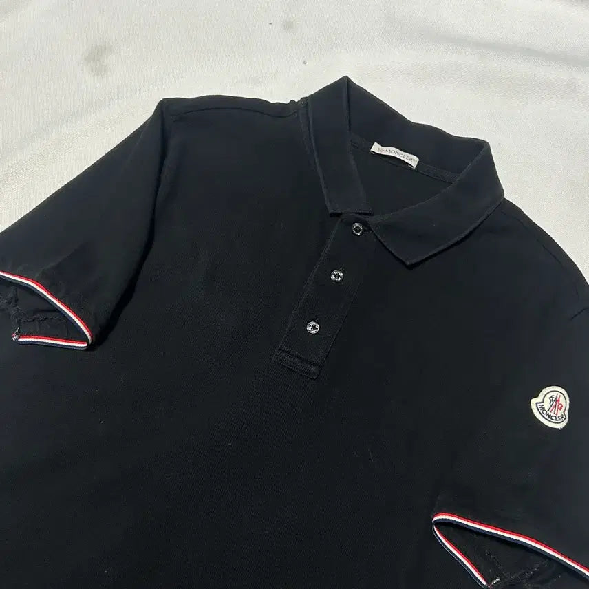 [BUNJANG] Moncler Black Polo T-shirt / M 몽클레어 블랙 카라 반팔 티셔츠