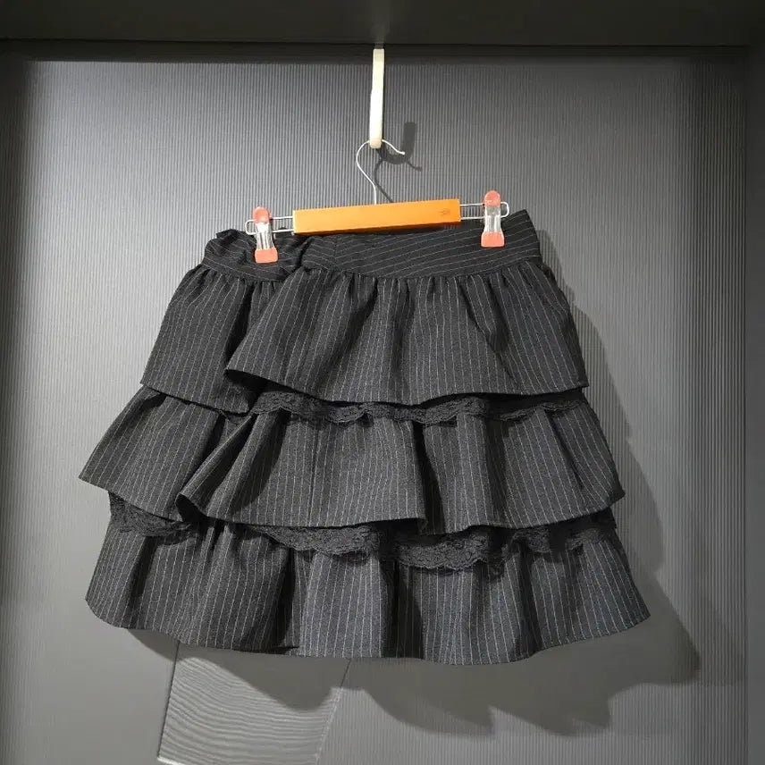 [BUNJANG] Striped Lace Tiered Skirt / 일브) 스트라이프 레이스 캉캉 스커트