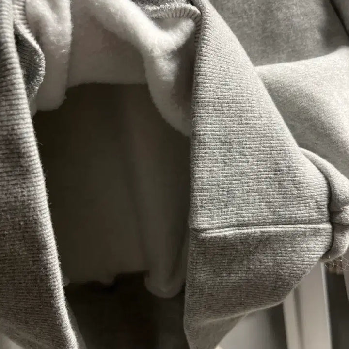 [BUNJANG] Lettering Gray Sweatshirt / 레터링 맨투맨