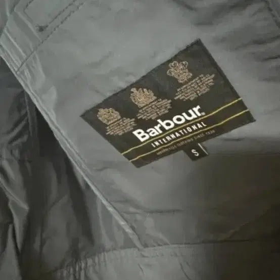 [BUNJANG] Barbour Windbreaker Jacket / 바버 바람막이